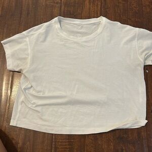 White lululemon cropped t-shirt